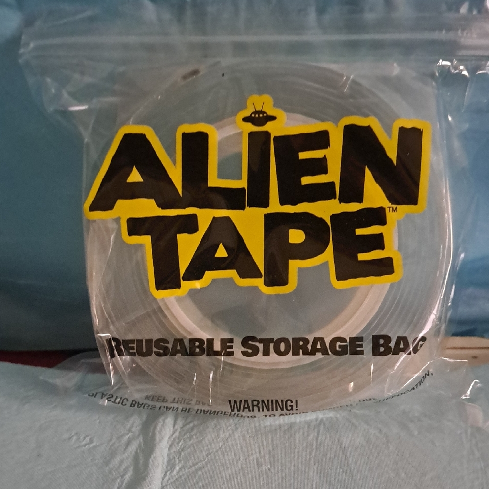 Bell and Howell Reusable Alien Tape Roll with Nano-Grip Tech (10’ each)